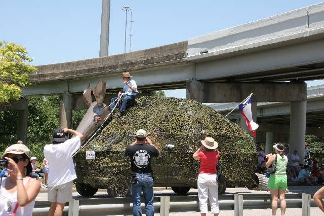 2006_ArtCar_3_Parade 349 